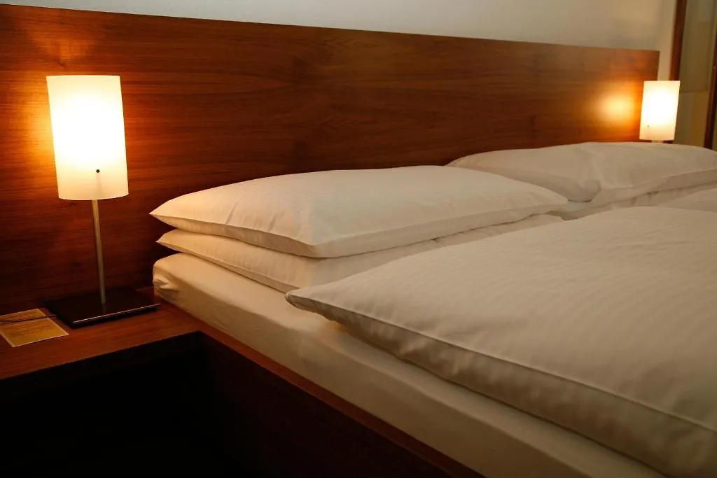 Hotel Riede Wien 3*,