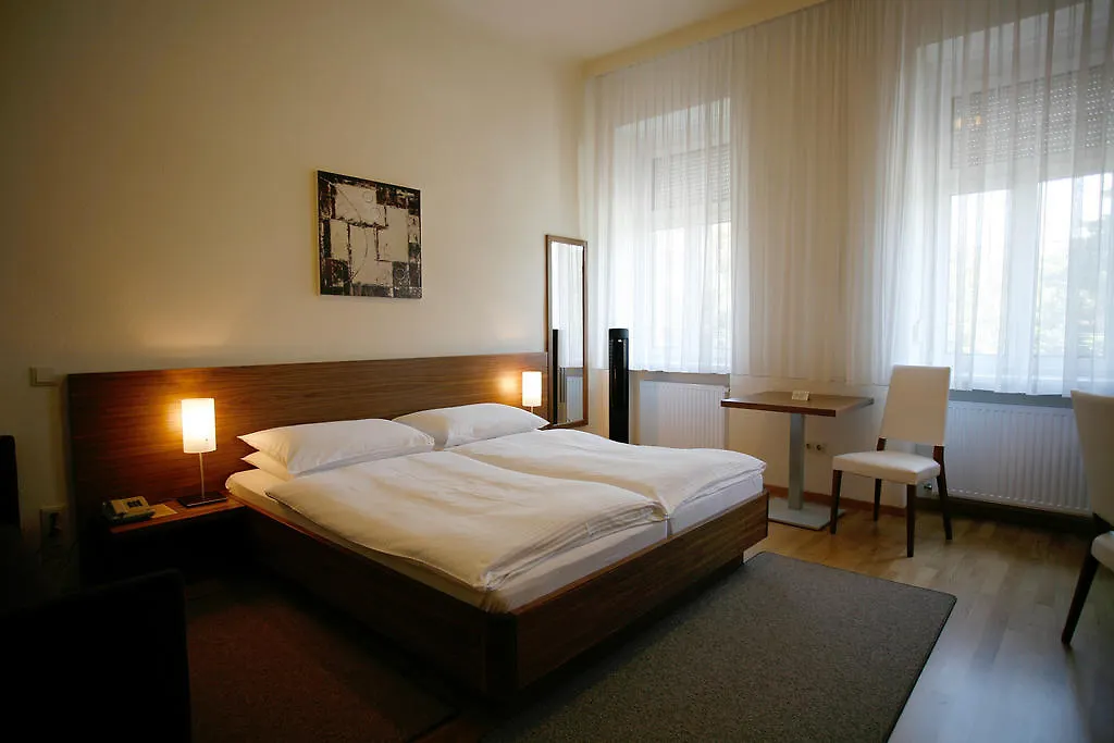 ***  Hotel Riede Vienna Austria
