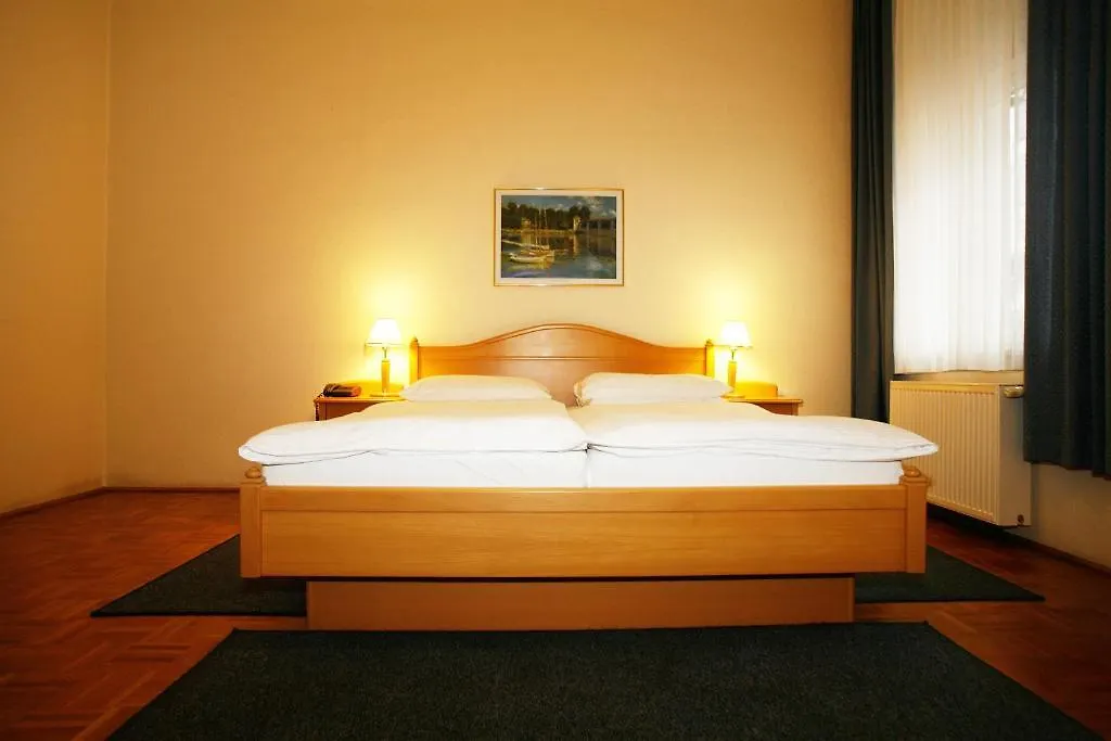 ***  Hotel Riede Vienna Austria